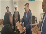 مسئولان شهرستان به کمک مؤسسات خیریه آمدند 