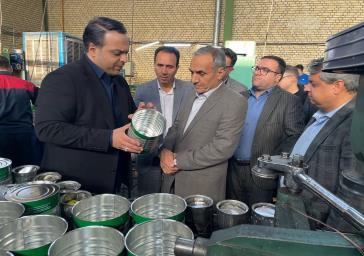 ارزیابی تخصصی فرماندار رباط‌کریم از واحدهای تولید روانکارهای صنعتی و سازه‌های فلزی در شهرک صنعتی زواره‌ای